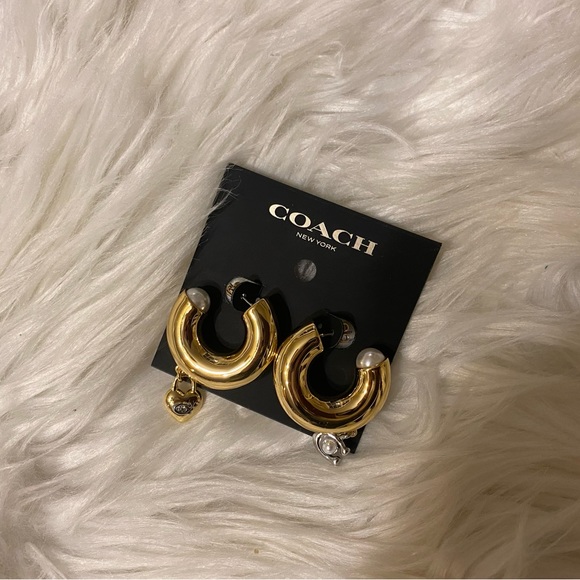 NWT Coach Signature Chunky Heart Hoop Earrings - Picture 2 of 5